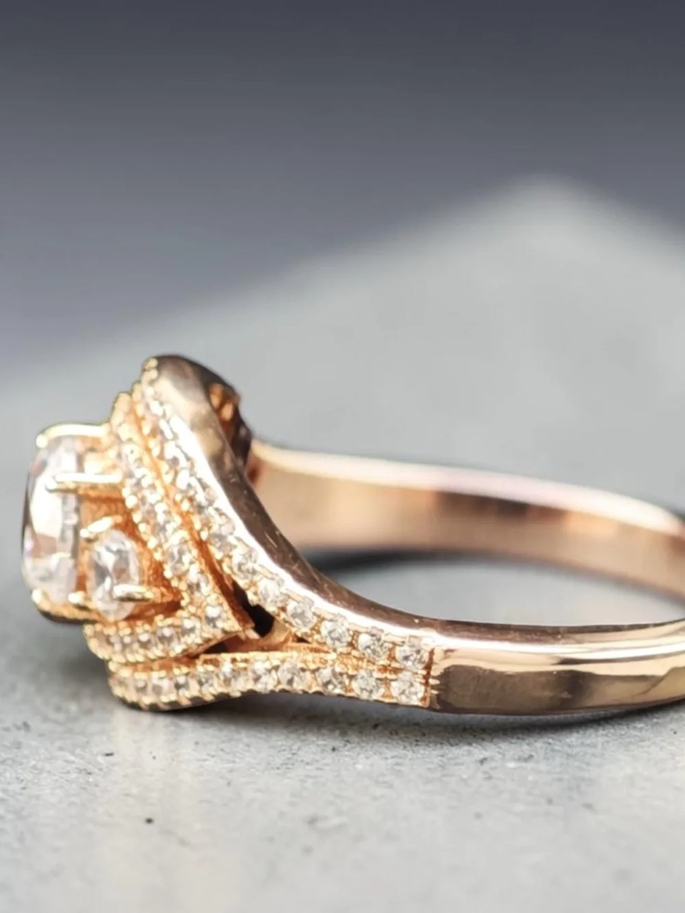 Gorgeous CZ Rose Gold Plated Ring 925 Sterling Silver Sz 6
